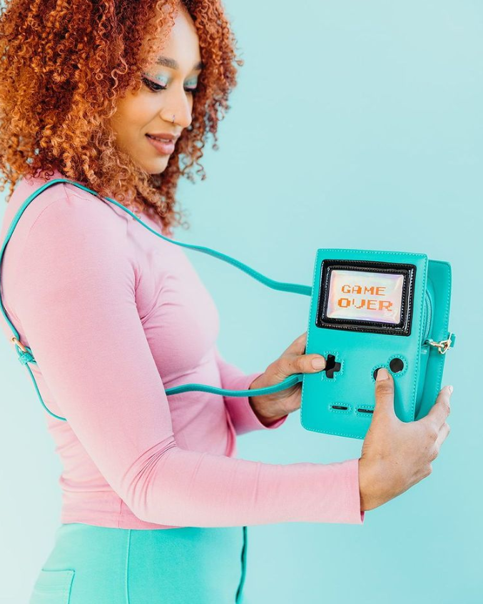 Retro 8-Bit Gamer Handbag: Green